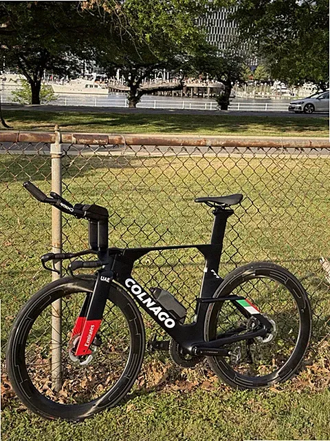 Colnago TT1 Full Carbon Time Trial Triathlon Bike Emirates edition